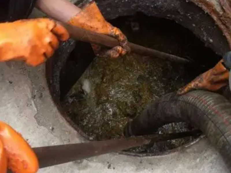 青岛崂山区投马桶下水道（24小时）机械投下水、管道
